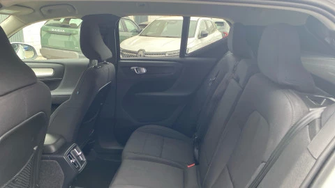 Volvo XC40 1.5 T2 Momentum Pro Auto