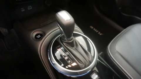 Nissan Juke Juke 5p 1.6 Hybrid 105 kW (143 CV) E6D-F Auto Tekna