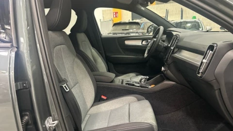 Volvo XC40 B3 G Core Auto 120 kW (163 CV)