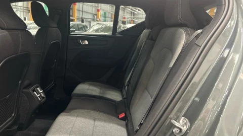 Volvo XC40 B3 G Core Auto 120 kW (163 CV)