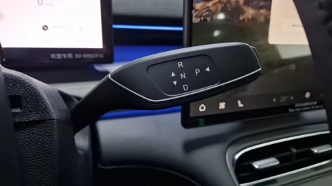 EBRO S800 1.5 TGDI PHEV Luxury E-CVT