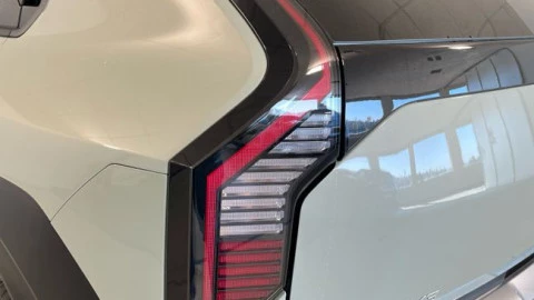 Kia EV3 Earth Standard Range