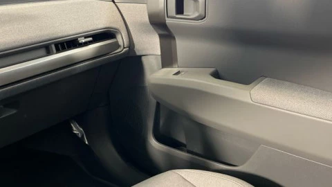 Kia EV3 Earth Standard Range