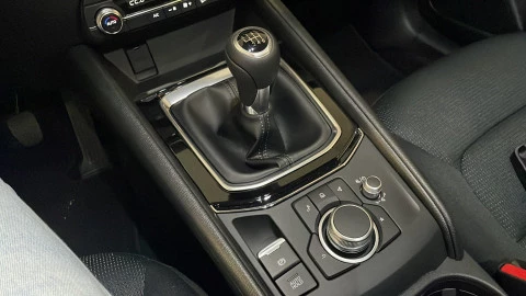 Mazda CX-5  2.0 e-Skyactiv-G MHEV Advantage 2WD 121kW