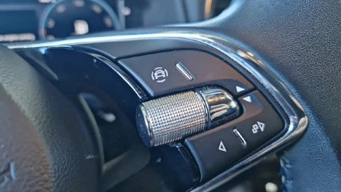 Skoda Karoq 1.5 TSI 110kW (150CV) ACT Ambition