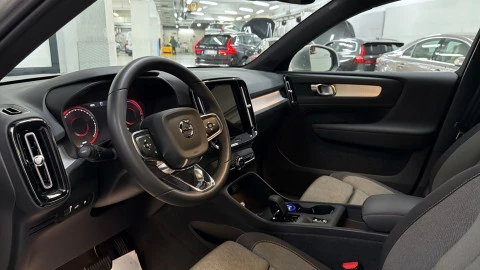 Volvo XC40 T4 PHEV Recharge Core Auto 155 kW (211 CV)