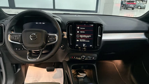 Volvo XC40 T4 PHEV Recharge Core Auto 155 kW (211 CV)