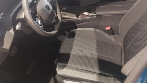 Peugeot 308 5P Style Hybrid 136 e-DCS6