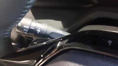 Peugeot 308 5P Style Hybrid 136 e-DCS6