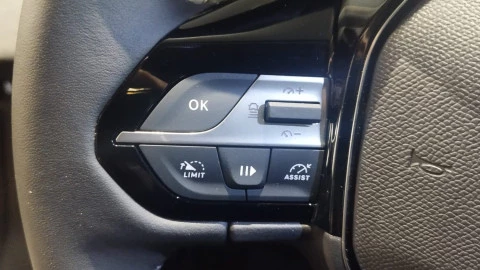 Peugeot 308 5P Style Hybrid 136 e-DCS6