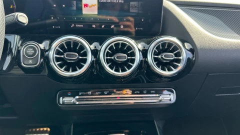 Mercedes-Benz GLA GLA 200 D