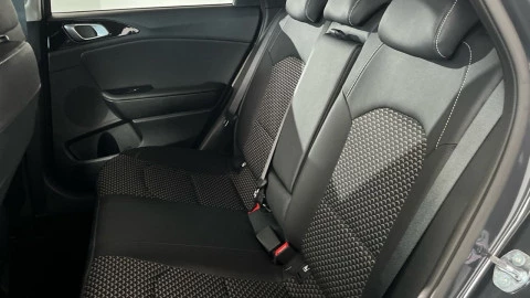 Kia Ceed 1.5 MHEV 103kW (140CV) Tech DCT