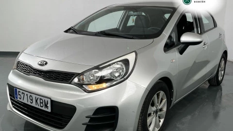 Kia Rio 1.2 CVVT 62kW (84CV) Concept