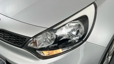 Kia Rio 1.2 CVVT 62kW (84CV) Concept