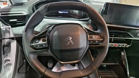 Peugeot 208 BlueHDi 73kW (100CV) Active Pack