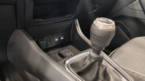 Renault Captur techno Eco-G 100cv (74 kW)