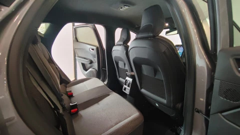 Renault Captur techno Eco-G 100cv (74 kW)