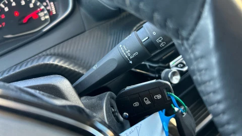 Peugeot 2008 Active Pack Puretech 100 S&S BVM6