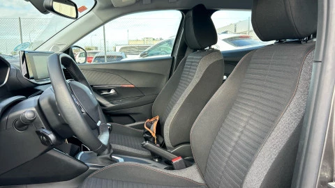Peugeot 2008 Active Pack Puretech 100 S&S BVM6