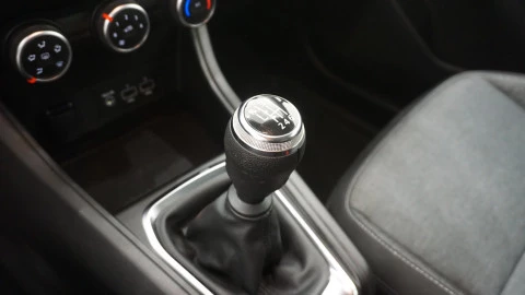 Renault Captur equilibre TCe 67kW (90CV)