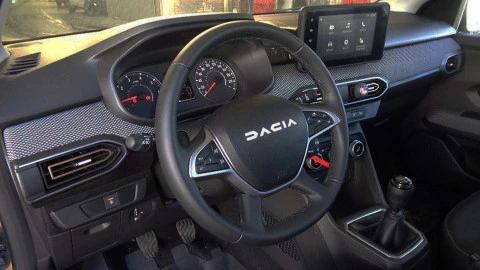 Dacia Sandero   Stepway TCe Essential 67kW