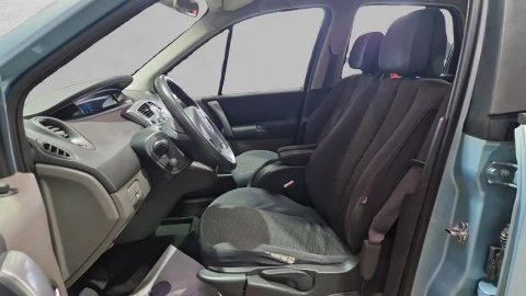 Renault Grand Scénic Expression 7 plazas 1.6 16V EU4