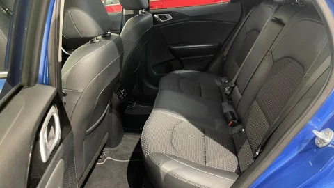 Kia XCeed  1.6 MHEV iMT Emotion 136