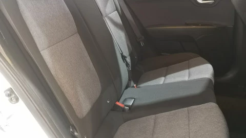 Kia Stonic 1.2 DPi 62kW (84CV) Concept