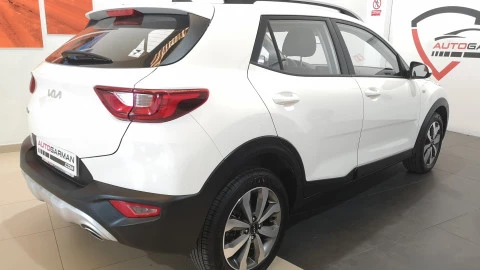 Kia Stonic 1.2 DPi 62kW (84CV) Concept