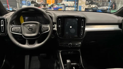 Volvo XC40 B3 G Plus Dark Auto 120 kW (163 CV)