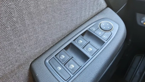 Renault Clio techno Eco-G 100cv (74kW)