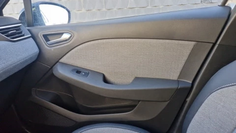 Renault Clio techno Eco-G 100cv (74kW)