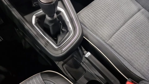 Renault Clio techno Eco-G 100cv (74kW)