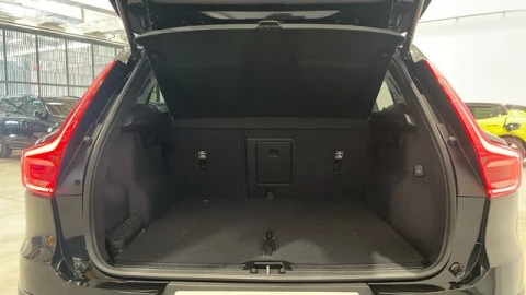 Volvo XC40 B3 G Core Dark Auto 120 kW (163 CV)