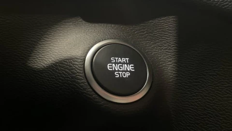 Volvo XC40 B3 G Core Dark Auto 120 kW (163 CV)