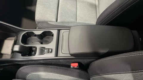 Volvo XC40 B3 G Core Dark Auto 120 kW (163 CV)