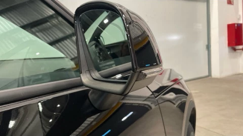 Volvo XC40 B3 G Core Dark Auto 120 kW (163 CV)