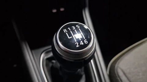 Renault Captur techno Eco-G 100cv (74 kW)