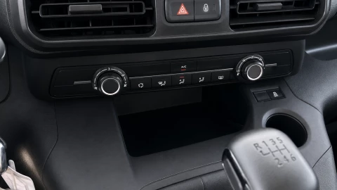 Peugeot Rifter Active Pack Business Std. BlueHDi 100