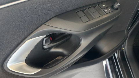 Mazda 2 Centre-Line
