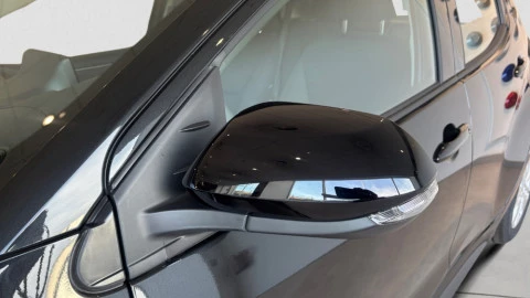 Mazda 2 Centre-Line