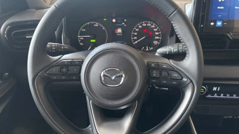 Mazda 2 Centre-Line