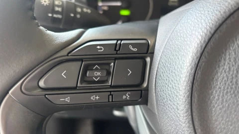 Mazda 2 Centre-Line