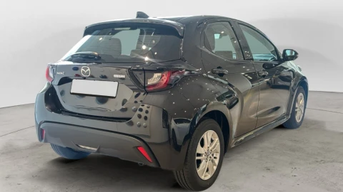 Mazda 2 Centre-Line