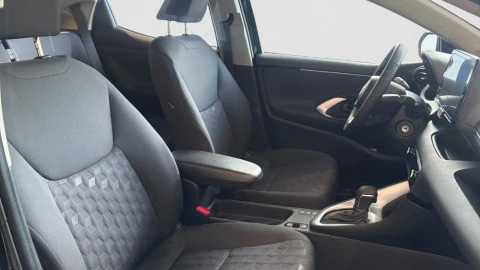 Mazda 2 Centre-Line