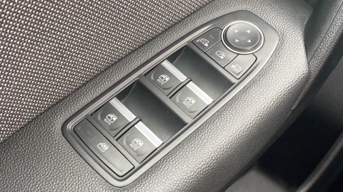 Renault Captur techno Eco-G 100cv (74 kW)