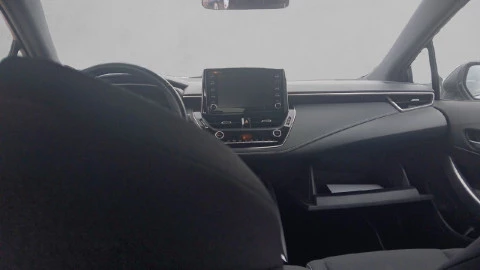 Toyota Corolla 1.8 125H BUSINESS PLUS E-CVT