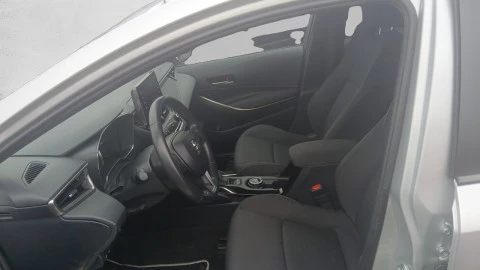 Toyota Corolla 1.8 125H BUSINESS PLUS E-CVT