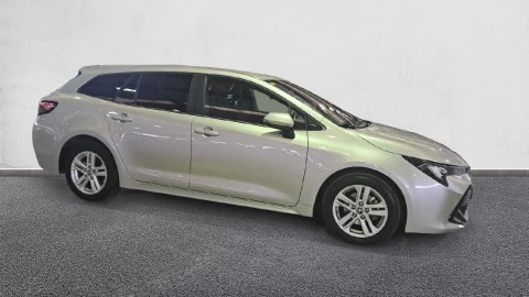 Toyota Corolla 1.8 125H BUSINESS PLUS E-CVT