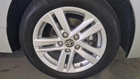 Toyota Corolla 1.8 125H BUSINESS PLUS E-CVT